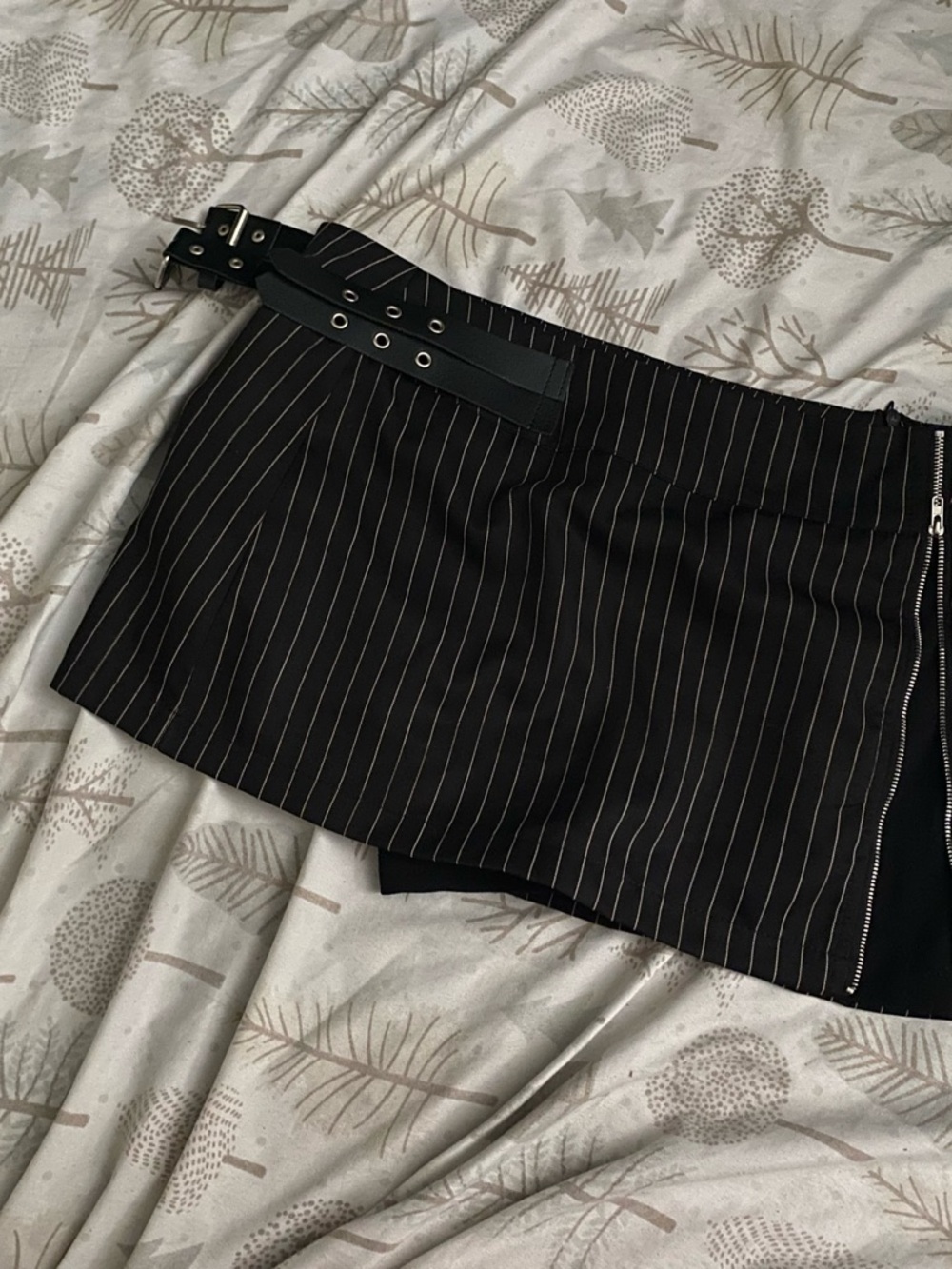 SHEIN Black Pinstripe Mini Skirt with Belt